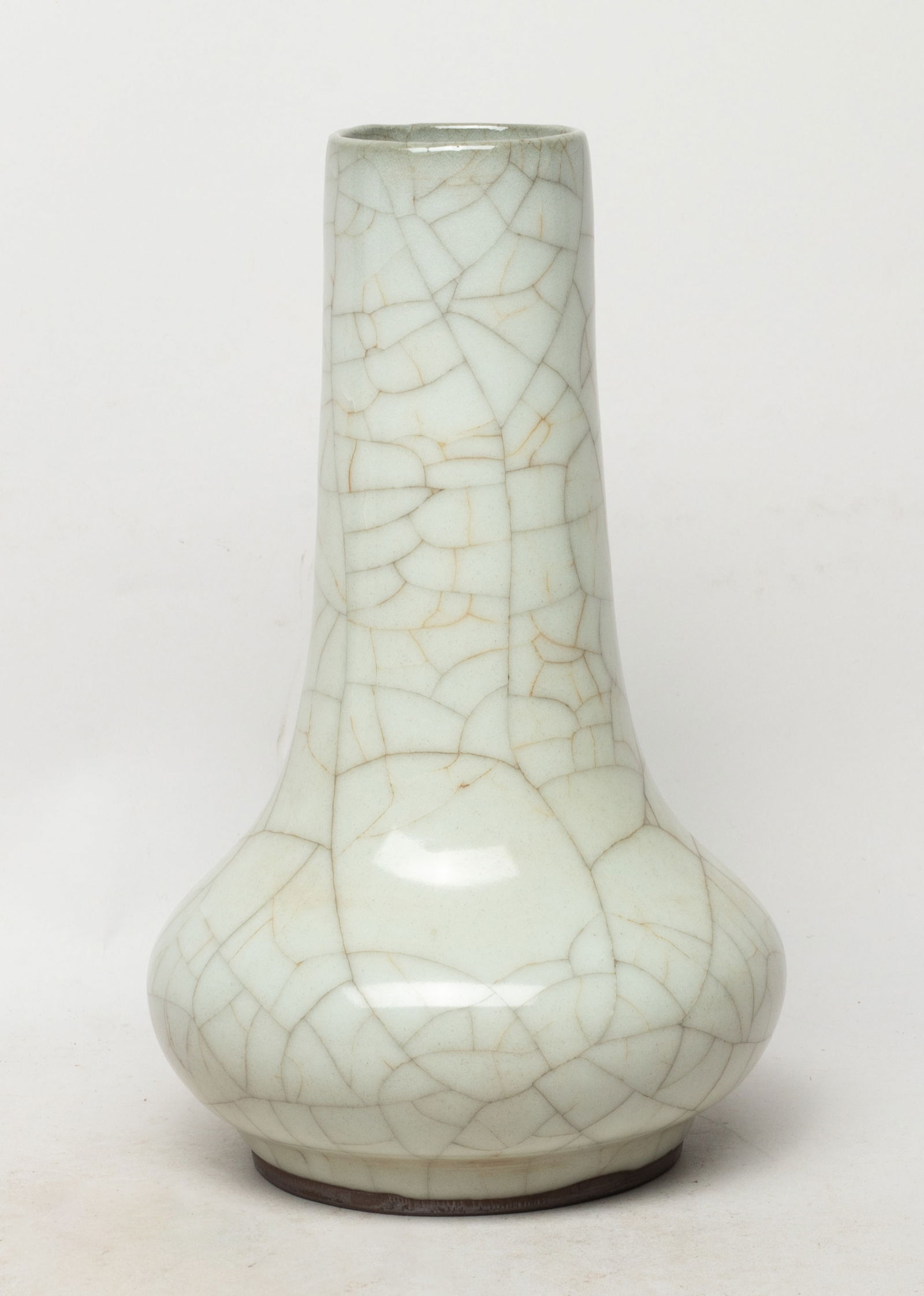 Chinese Ge Type Porcelain Cabinet Vase (1 of 11)