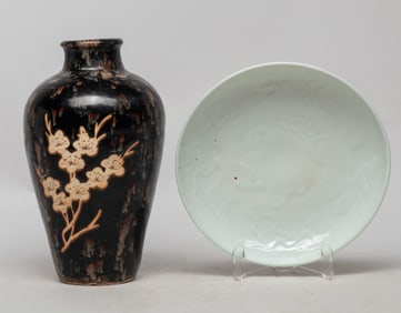 Chinese Export Porcelain Vase, Plate