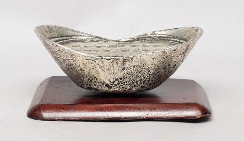 Large Chinese Paper Weight w/ Base