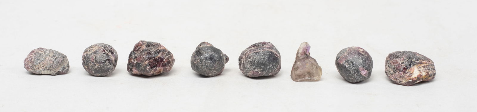 Estate Set Nature Garnet Stones (1 of 17)