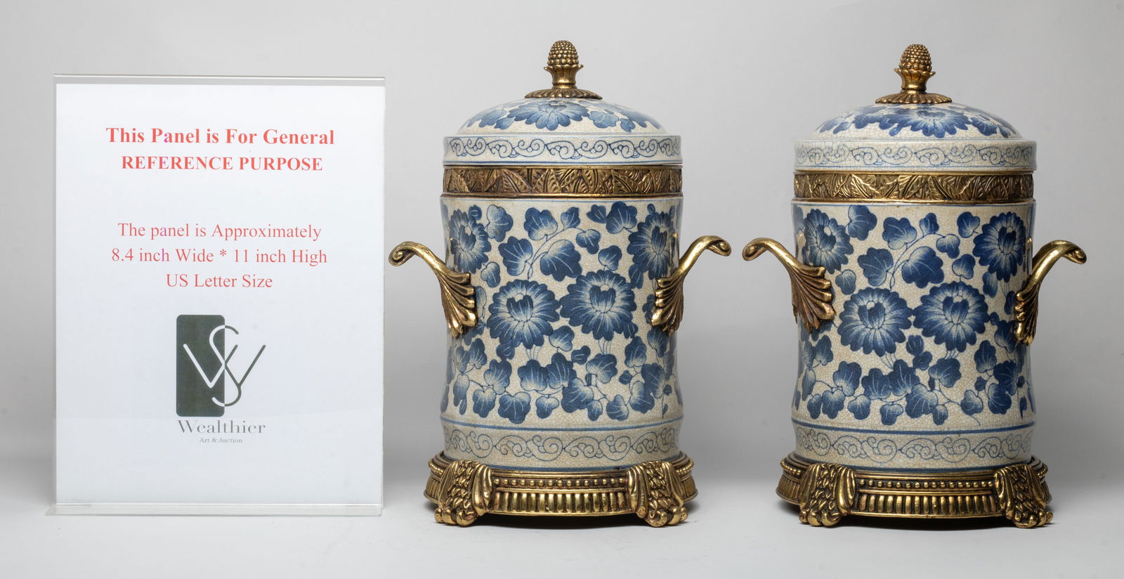 Two Chinese Export Porcelain Jars - 2