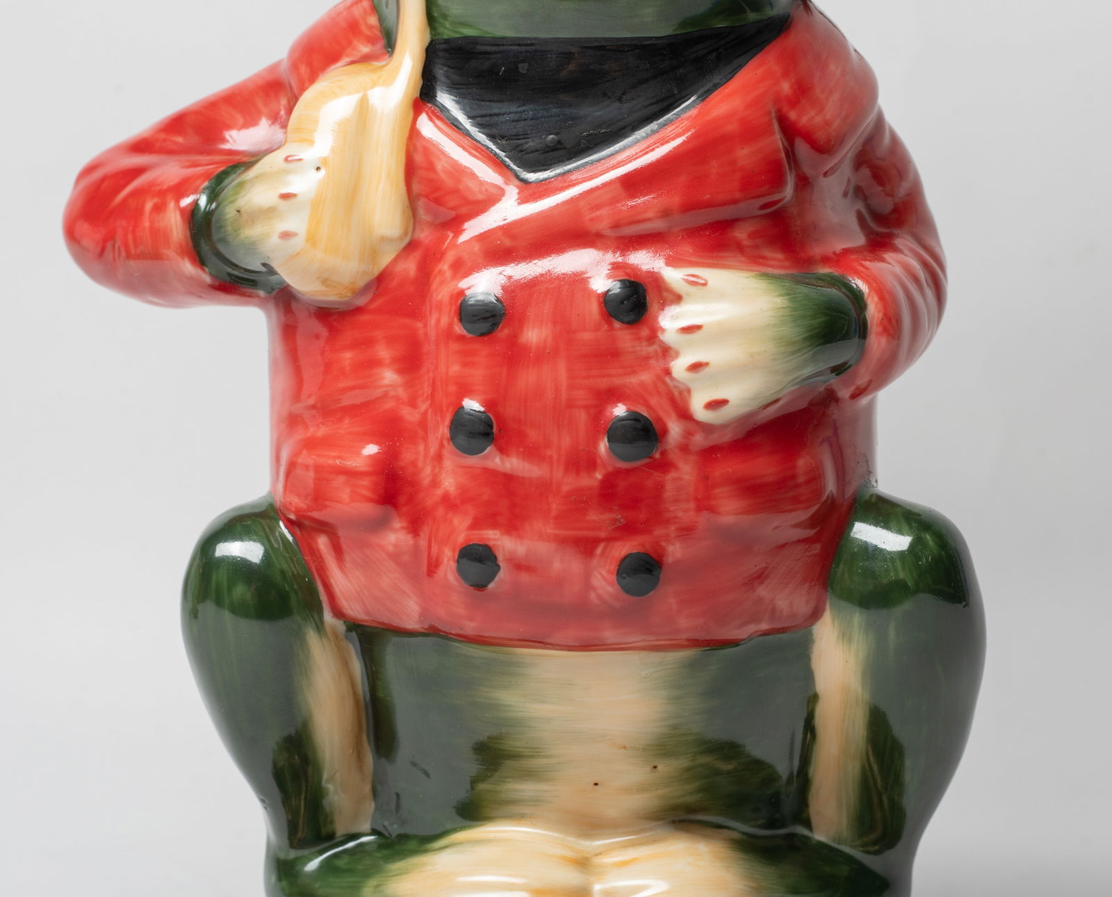 Two Chinese Export Porcelain Candlesticks - 12