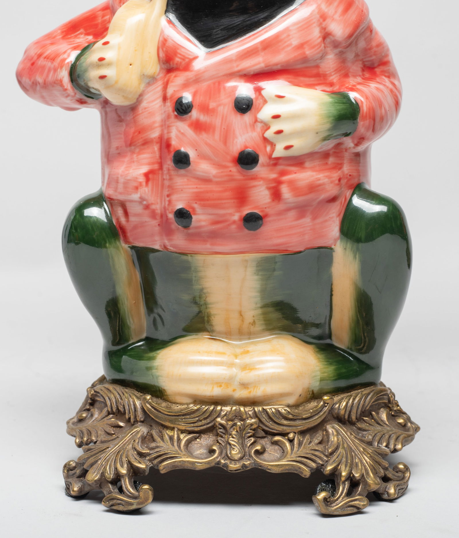 Two Chinese Export Porcelain Candlesticks - 9