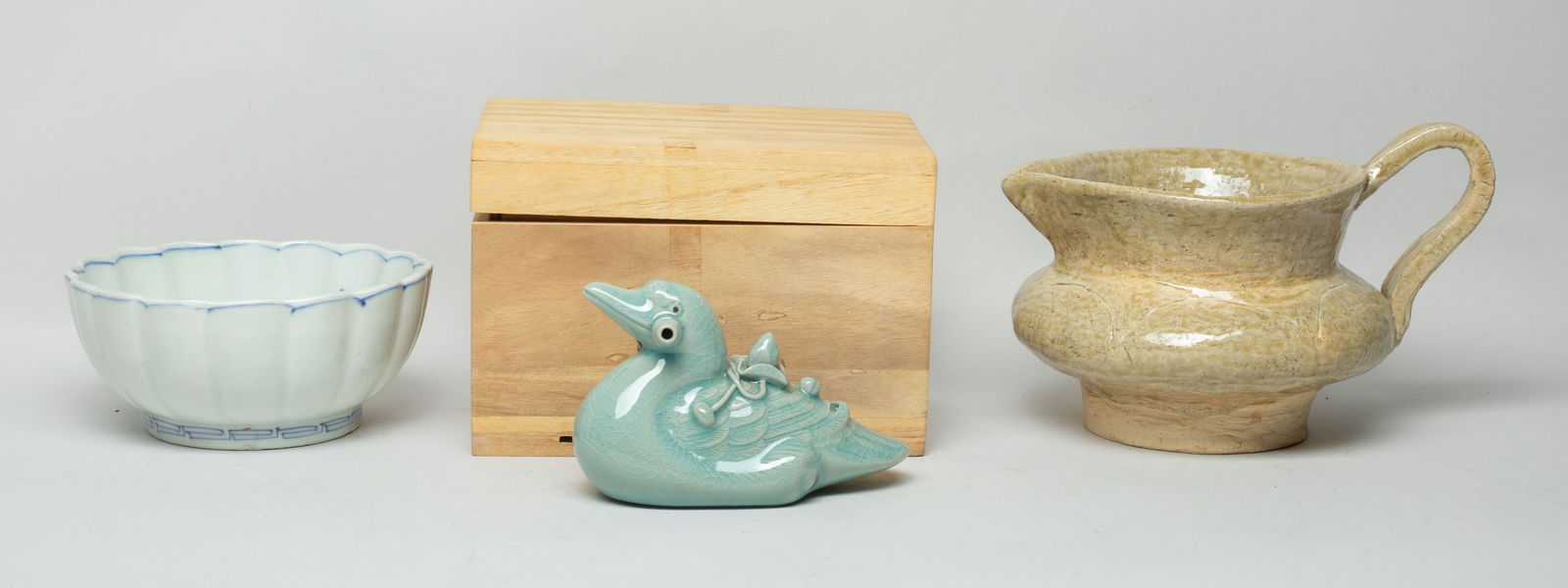 Set Old Korean Porcelain Pot, Bowl, Sculpture (1 of 13)