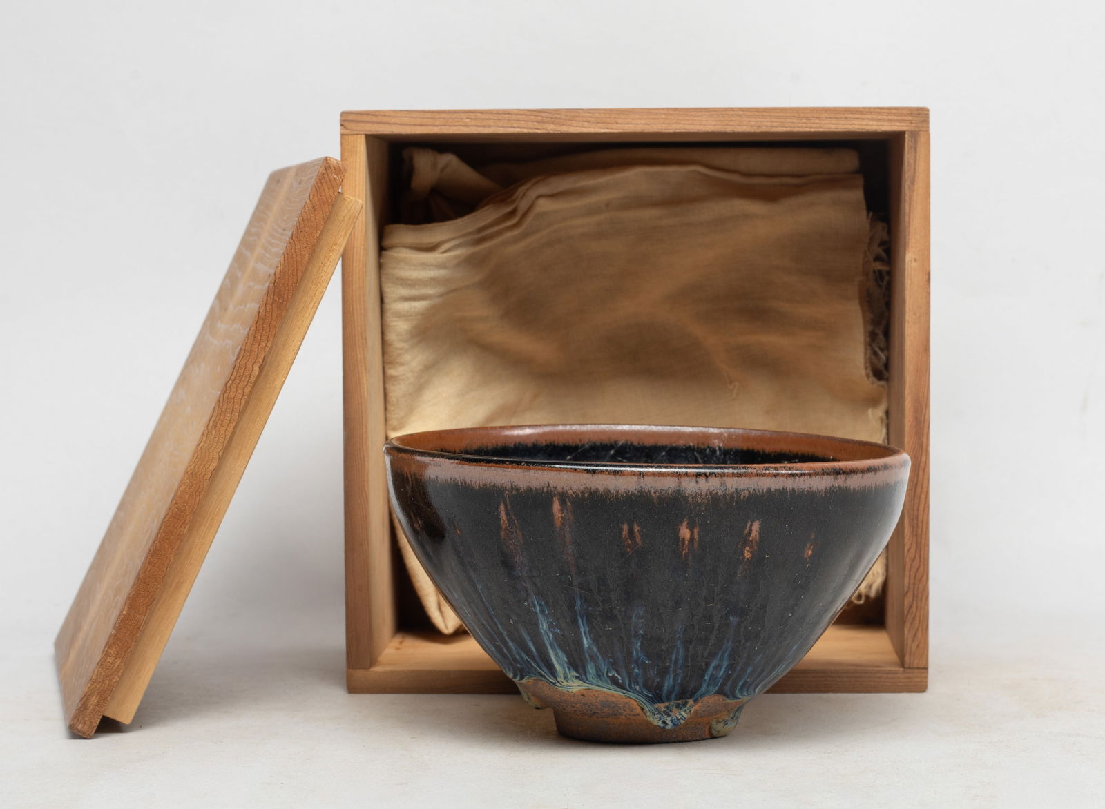 Rare Chinese Jian Type Porcelain Tea Bowl (1 of 10)