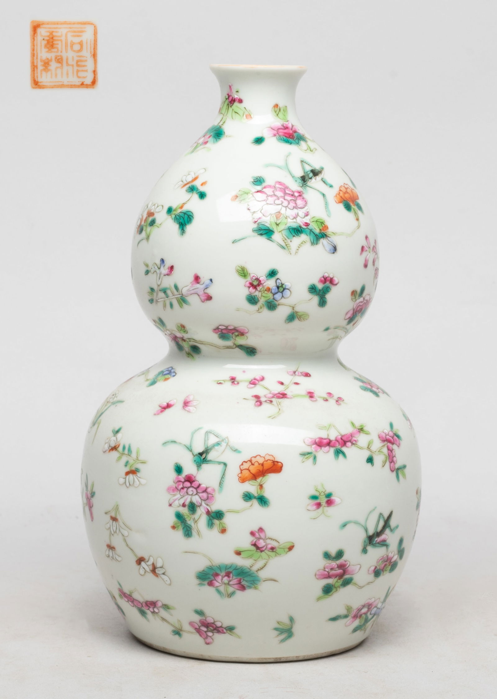 Chinese Famille Rose Porcelain Gourd Vase (1 of 15)
