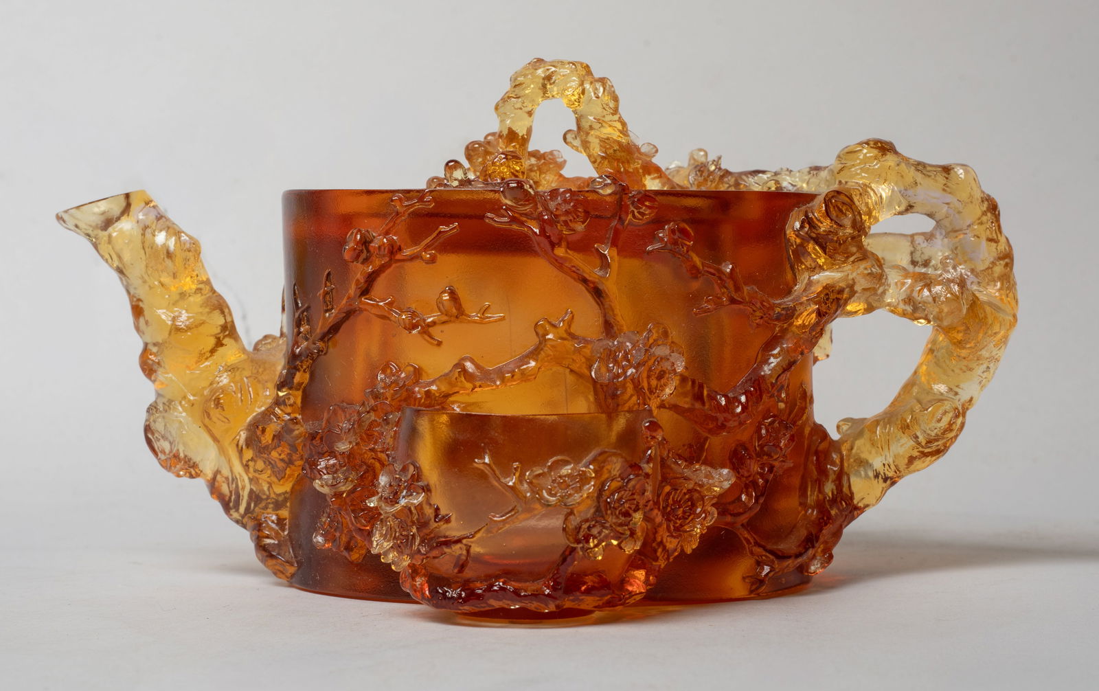 Chinese Export Peiking Glass Tea Pot (1 of 18)