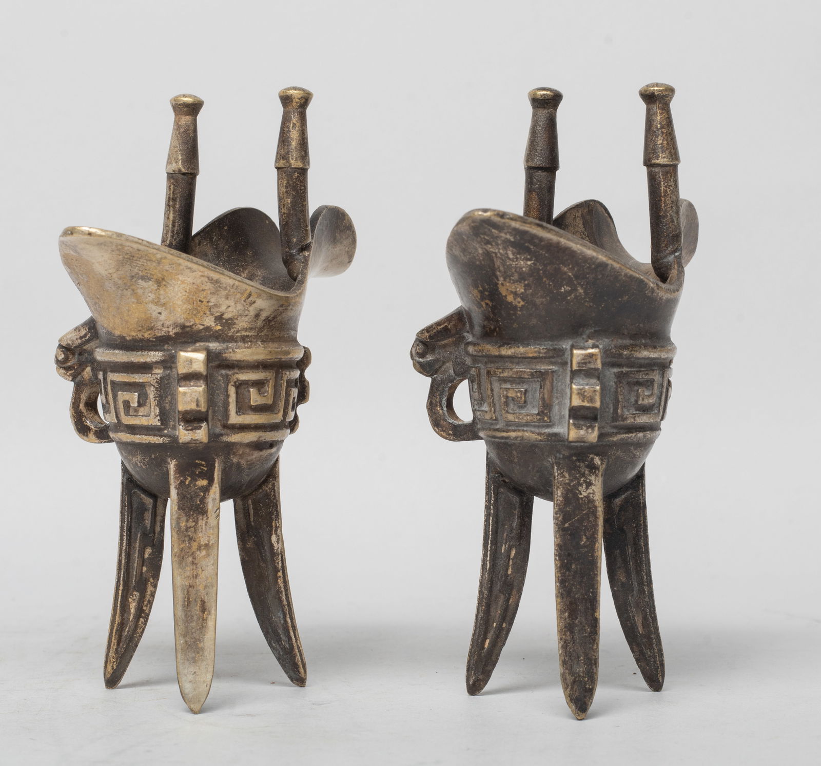 Two Chinese Bronze Libation Cups - 5