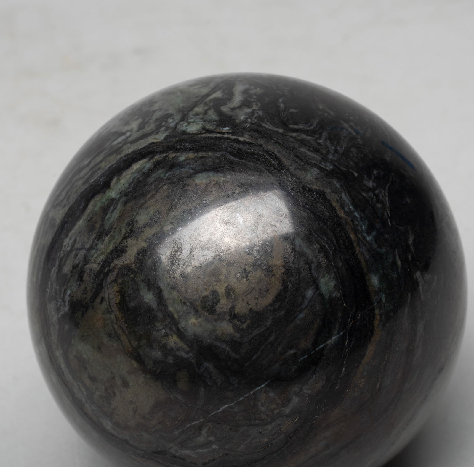 Two Heavy Gemstone Table Sculptures - 10