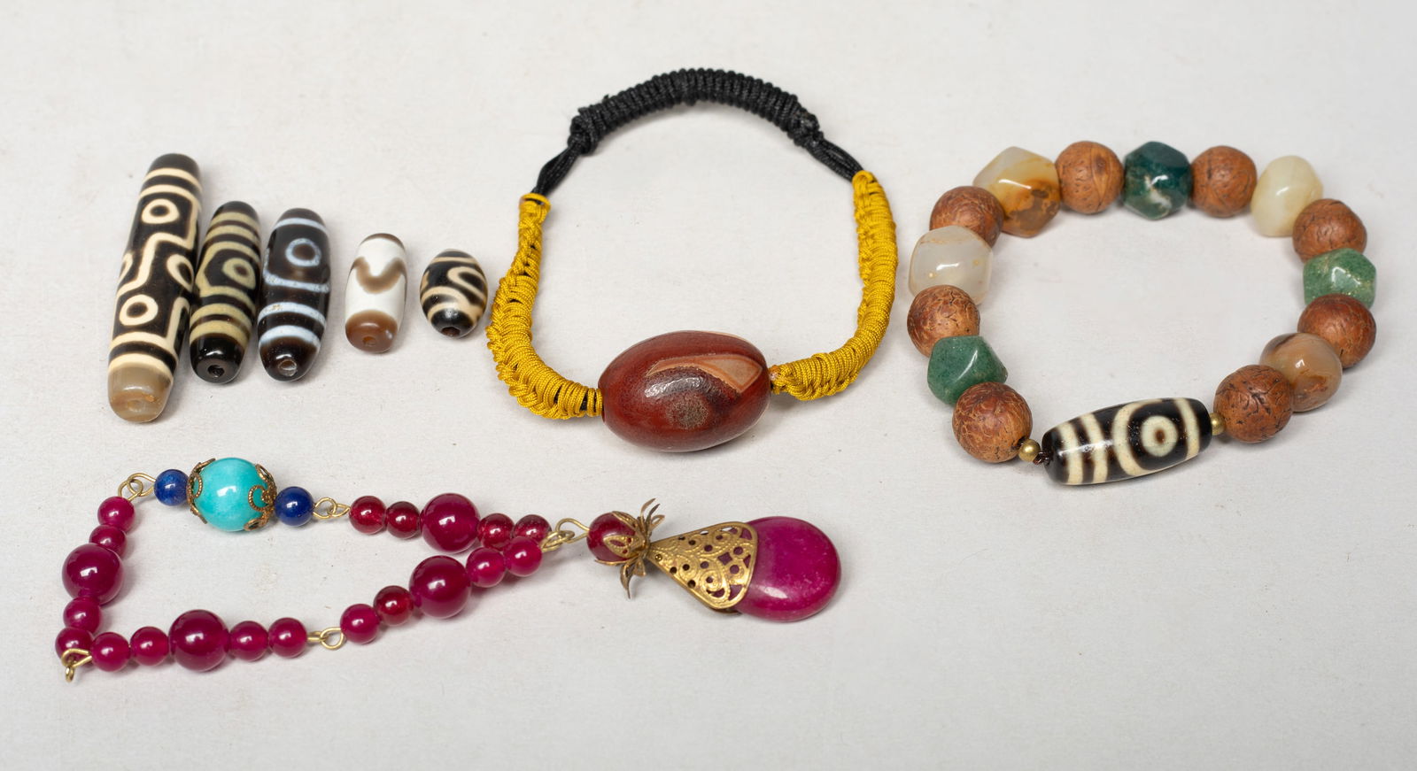 Estate Large Set Chinese Export Mixed Beads (1 of 16)