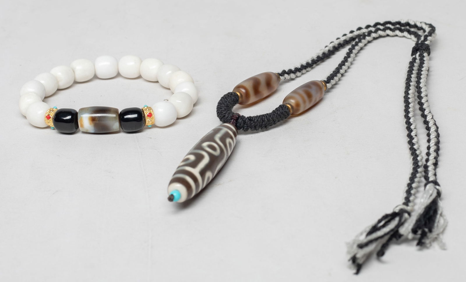 Estate Set Chinese/ Tibetan Dzi Beads Bracelet (1 of 10)