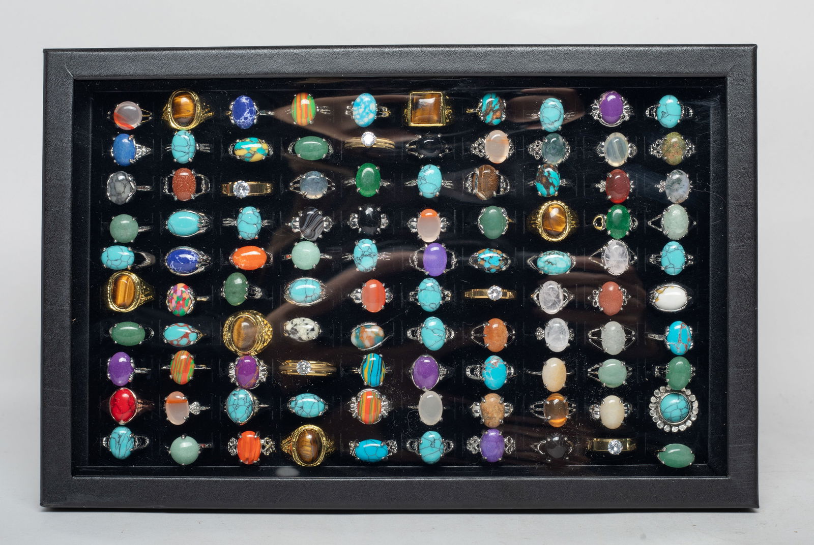 Estate Large Set Chinese Export Rings: Large set of Chinese rings, inlaid with gemstone, with case. Size varies.