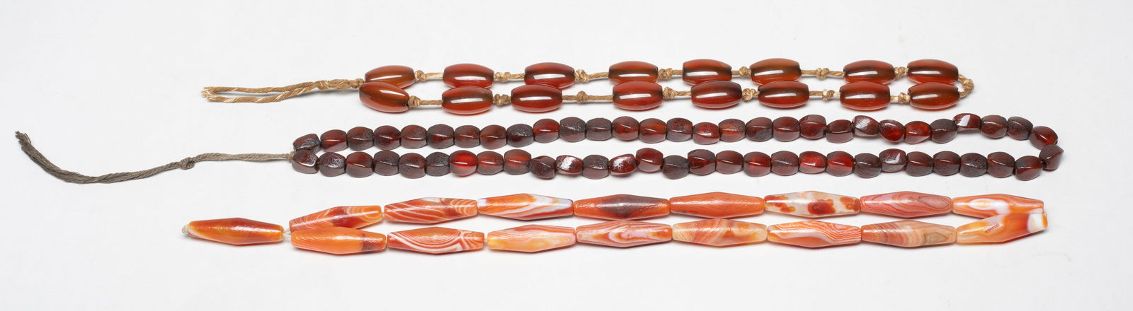 Set Chinese Cameo Agate Necklaces (1 of 11)