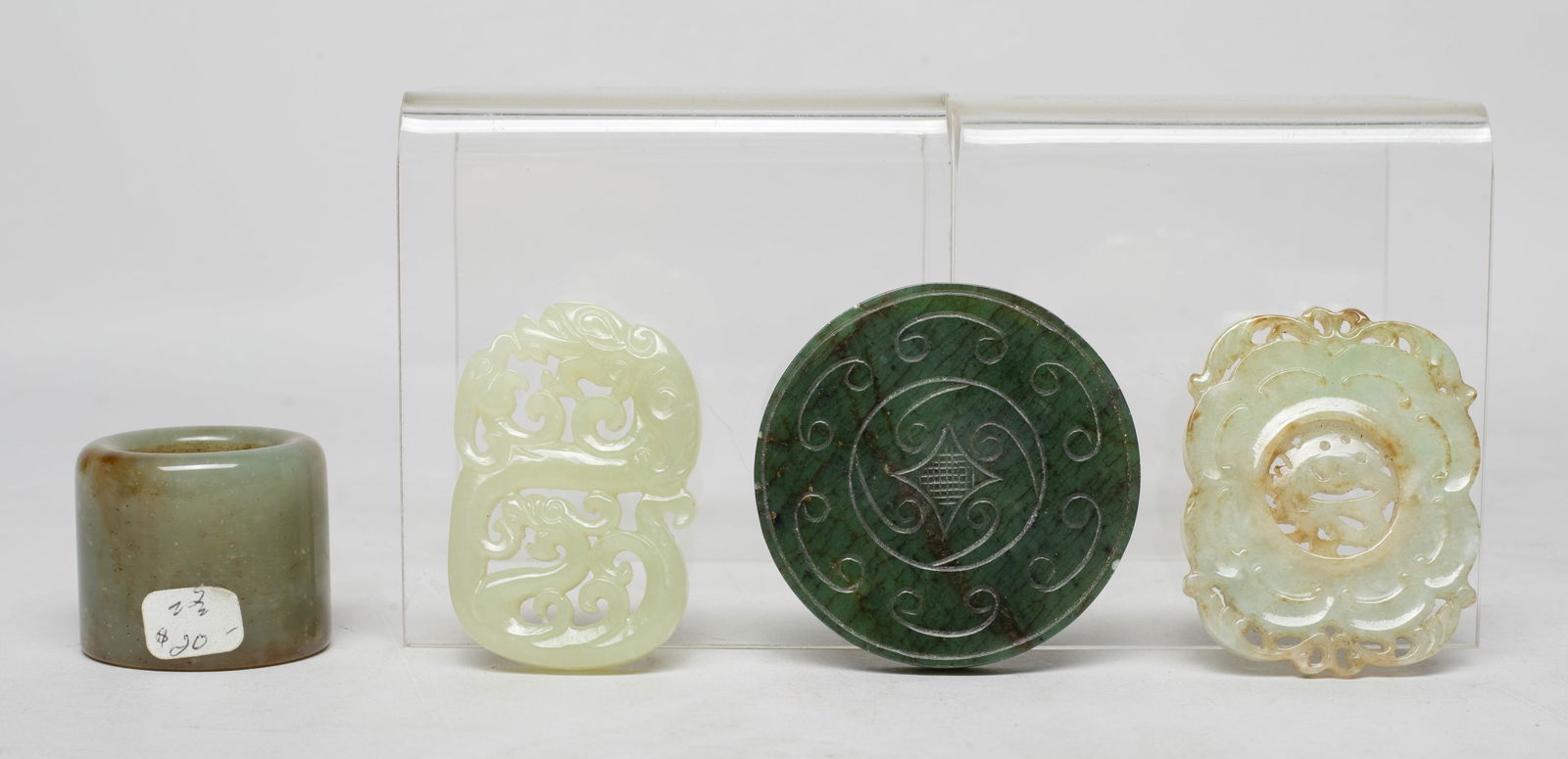 Chinese Export Jade Pendants, Thumb Ring (1 of 13)