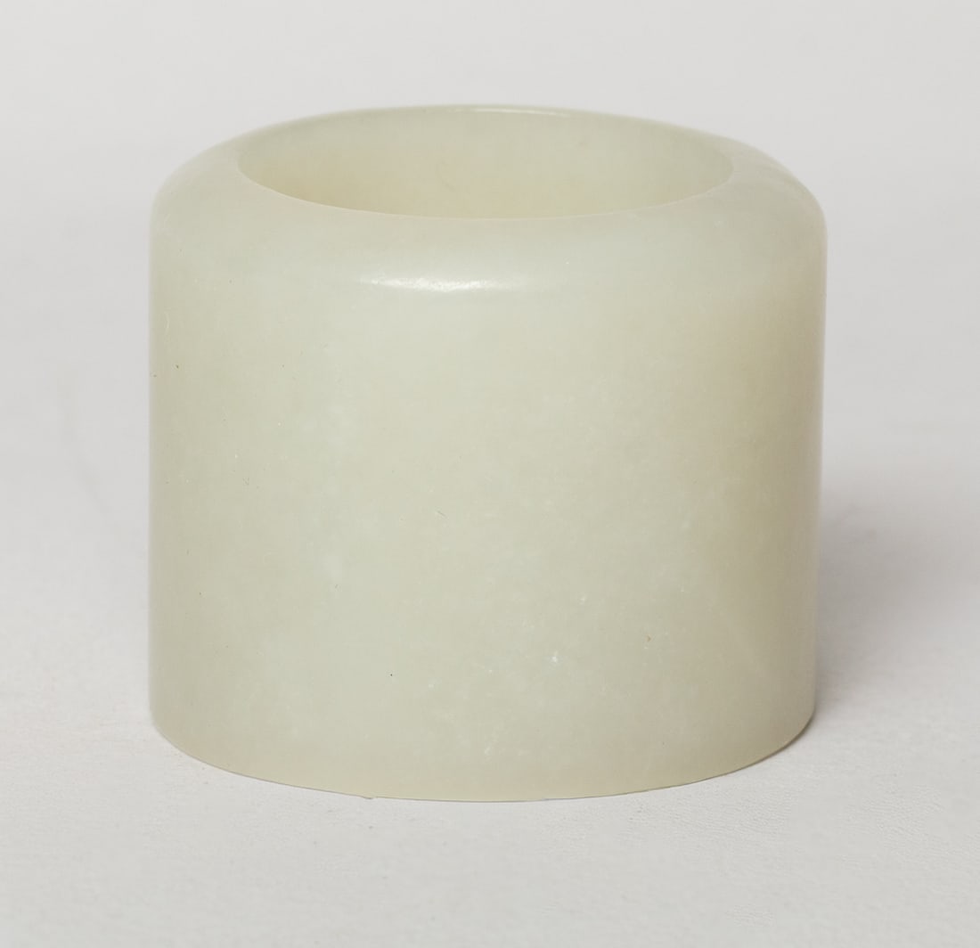 Vintage Chinese Pale Celadon Jade Thumb Ring (1 of 6)