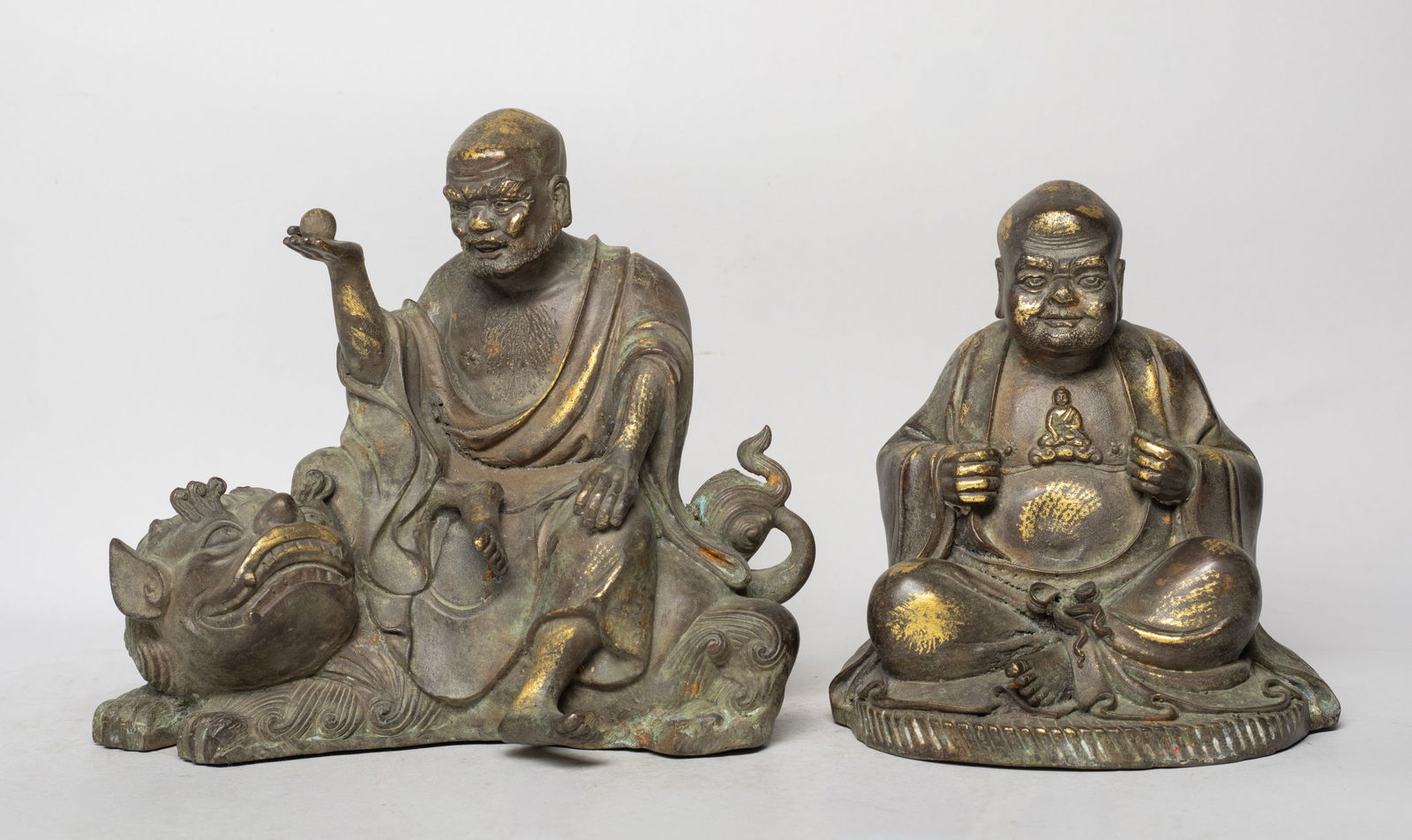 Two Chinese Bronze Sculptures of Buddha (1 of 12)