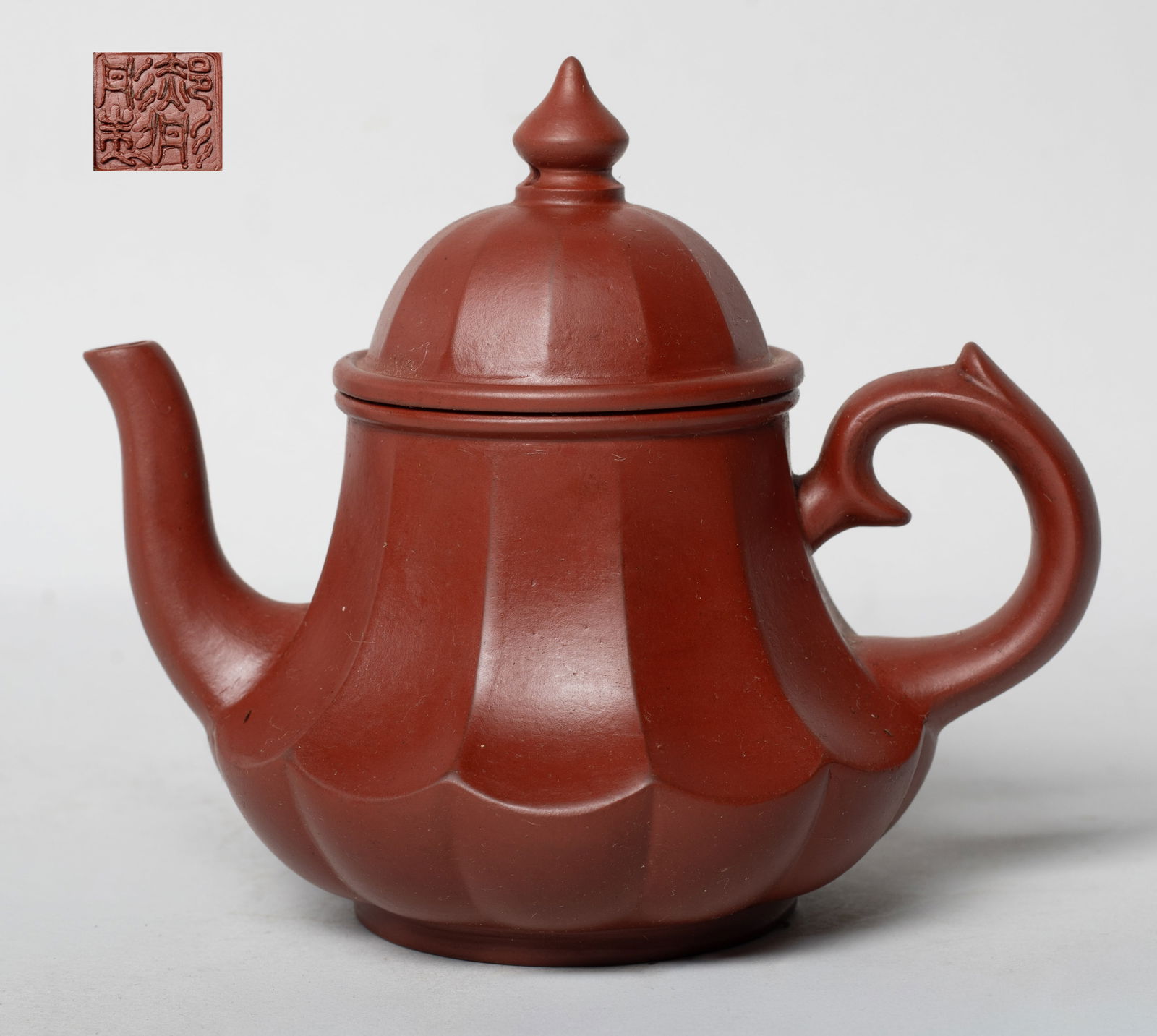 Estate Chinese Export Zisha Clay Tea Pot (1 of 7)