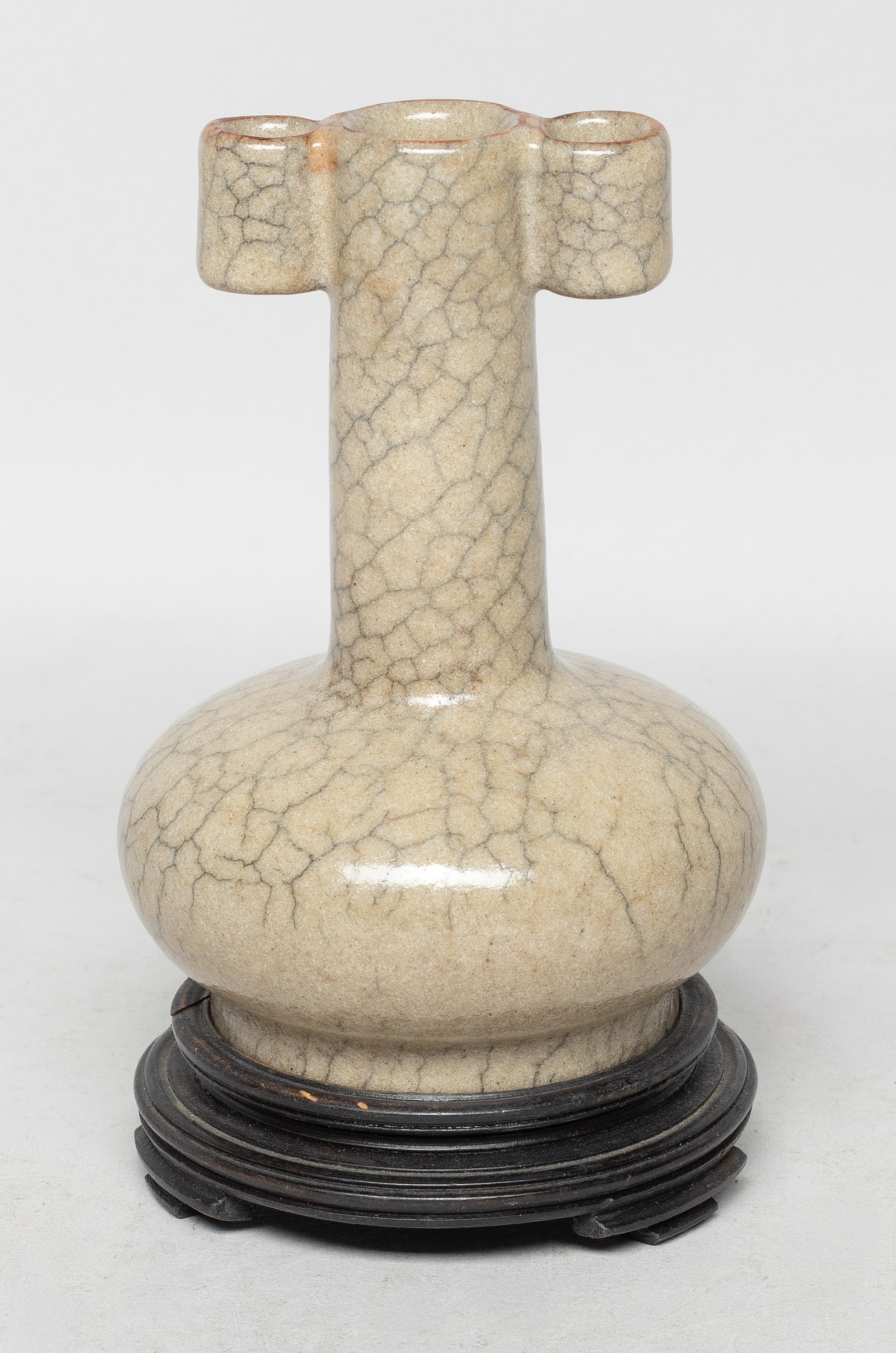 Chinese Ge Ware Porcelain Cabinet Vase (1 of 10)