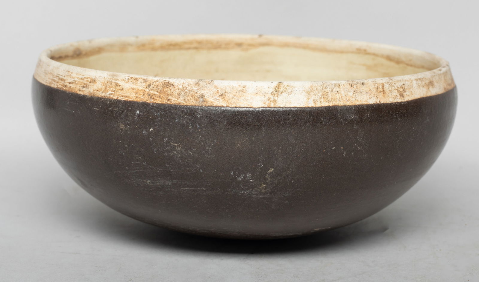 Rare Chinese Export Porcelain Deep Bowl (1 of 9)