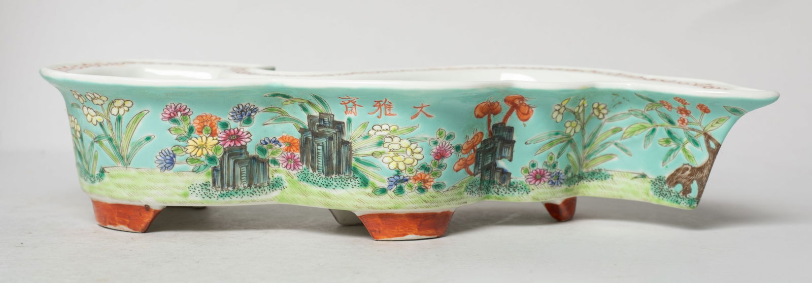 Chinese Export Famille Rose Porcelain Washer (1 of 11)