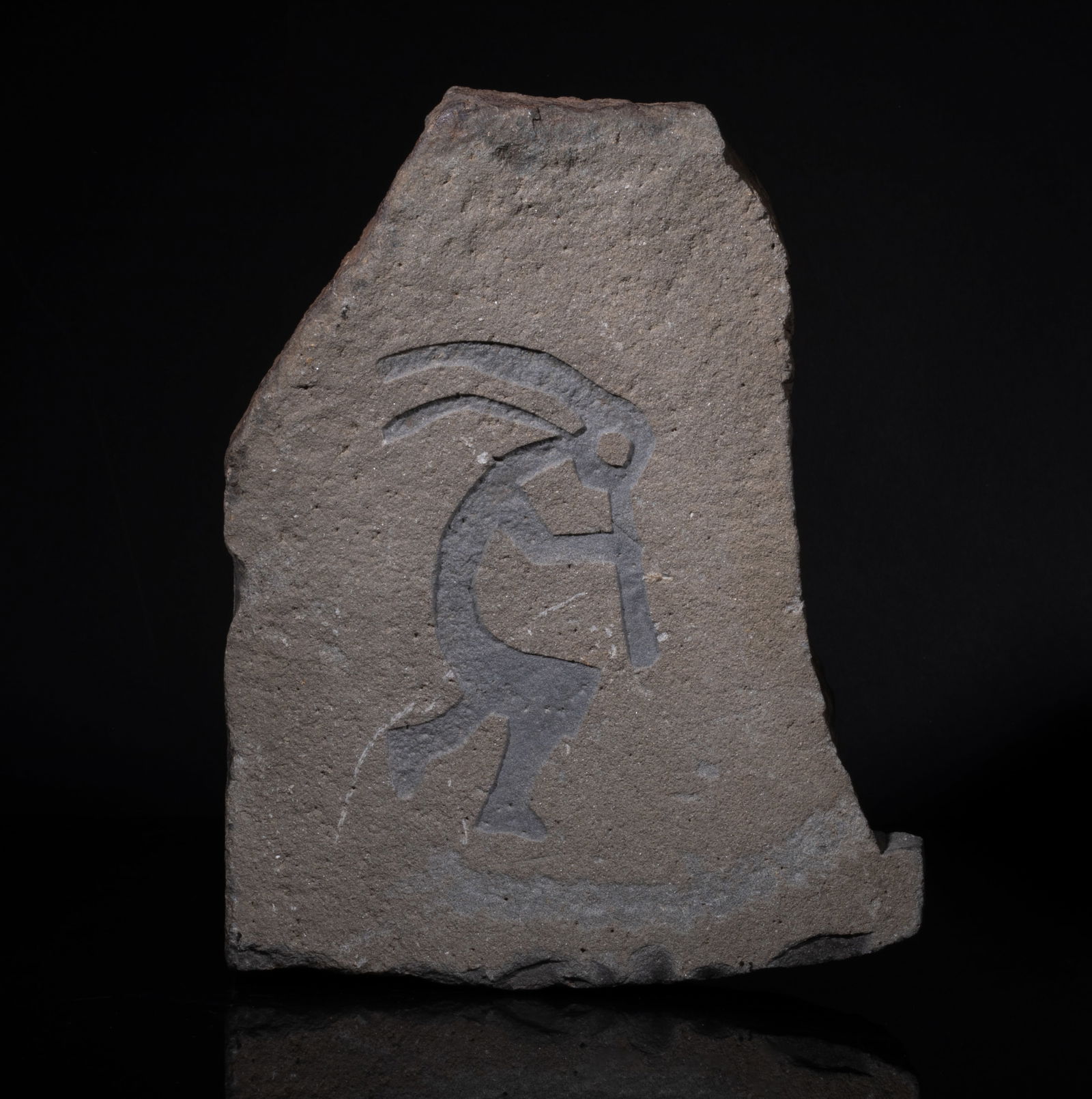 Estate Large American Indian Type Stone Sculpture: Large heavy American Indian type stone sculpture, carved with mysterious pattern. Approx. 9.5*7.4*3.8 inch.