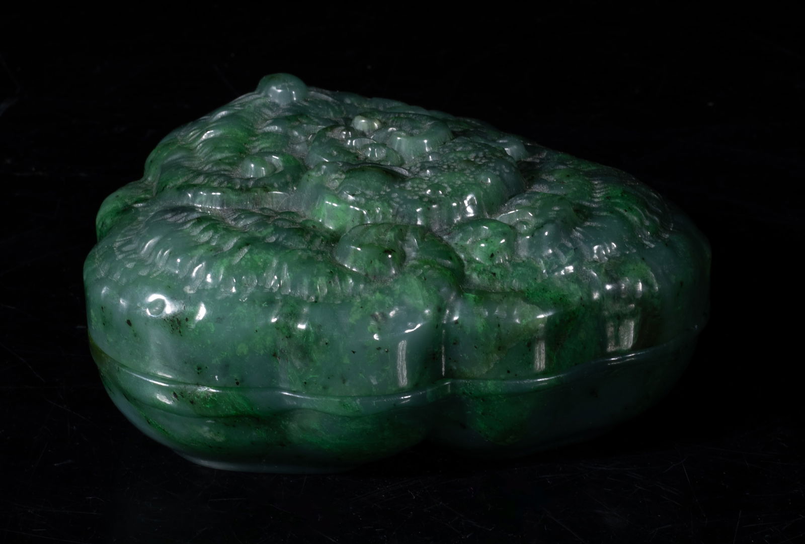 Rare Chinese Spinach Jade Covered Box (1 of 18)