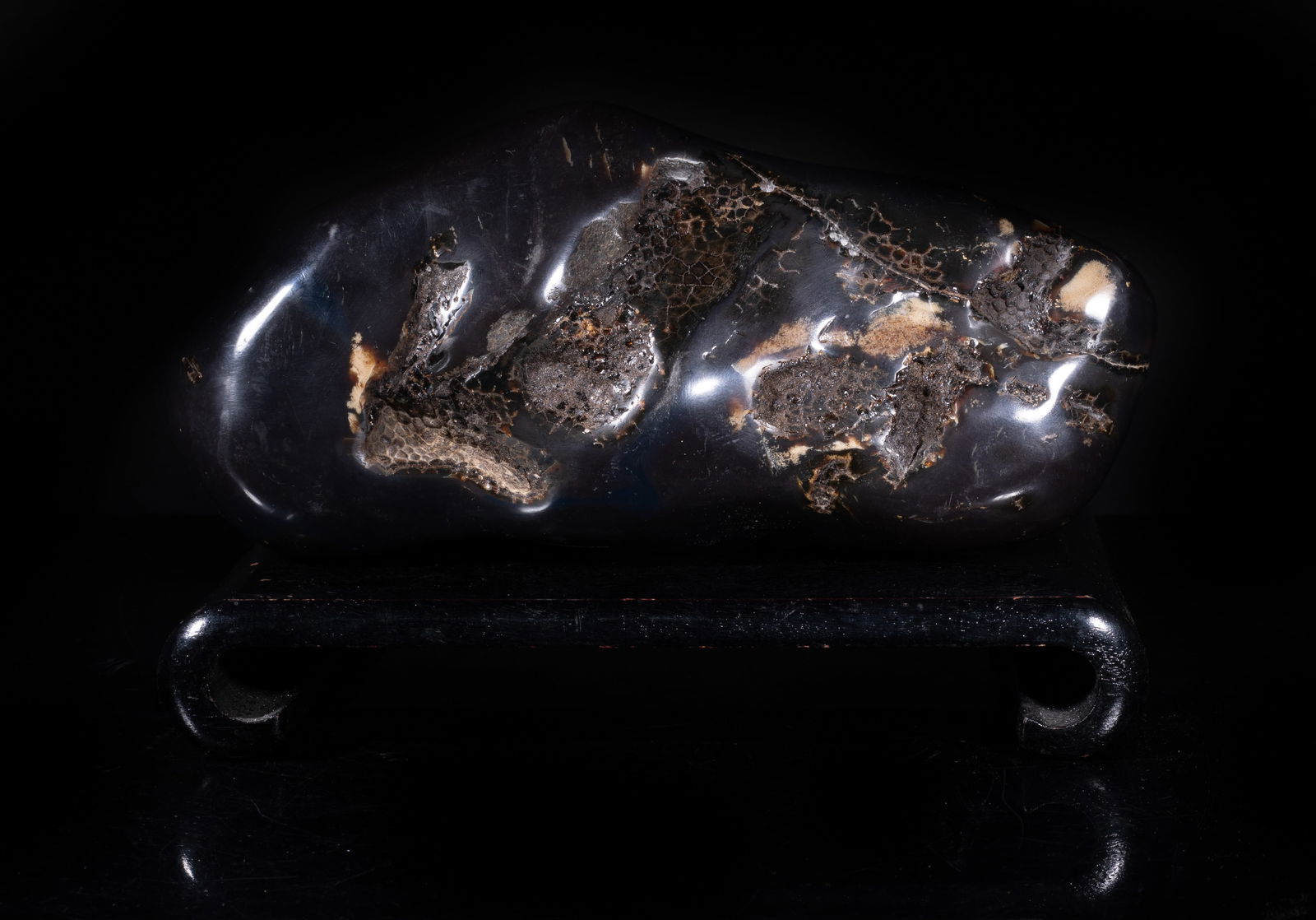 Vintage Chinese Root Amber Scholar Stone (1 of 13)