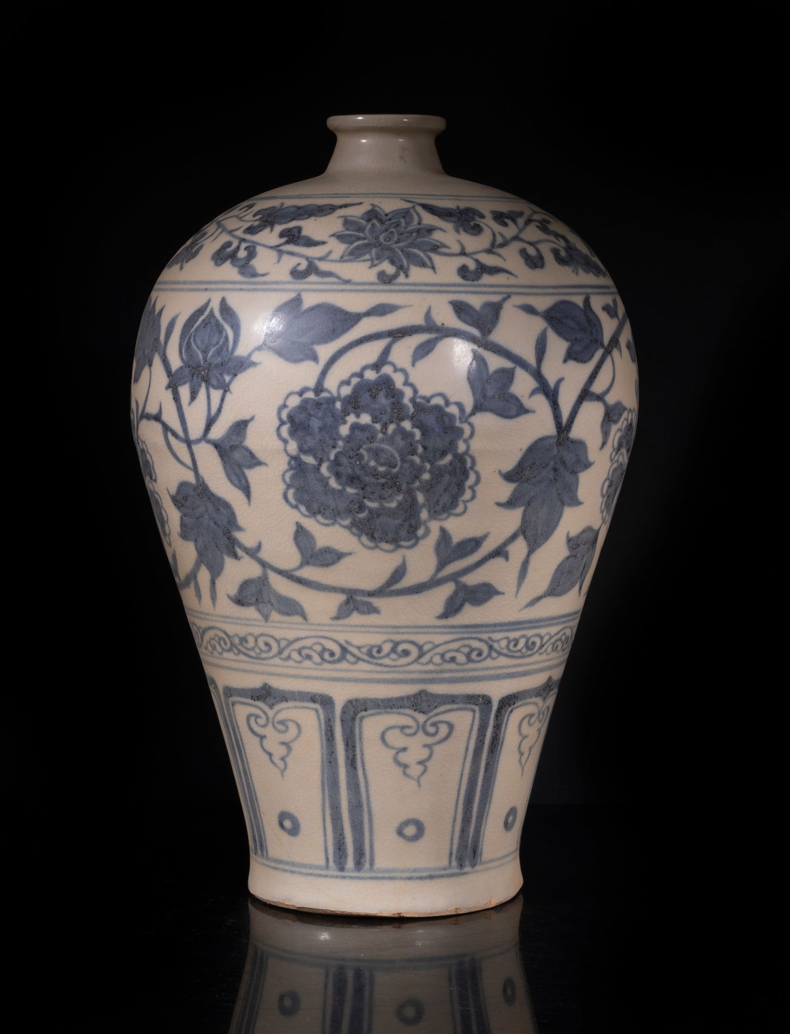 Estate Chinese Shipwreck Type Porcelain Vase (1 of 9)