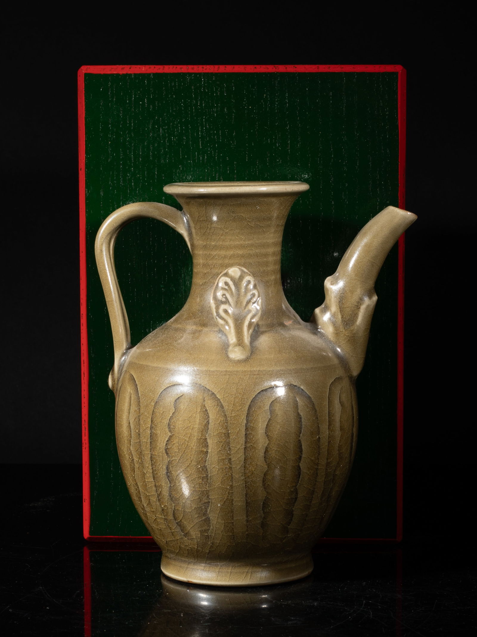 Estate Chinese Yaochou Porcelain Pot (1 of 12)