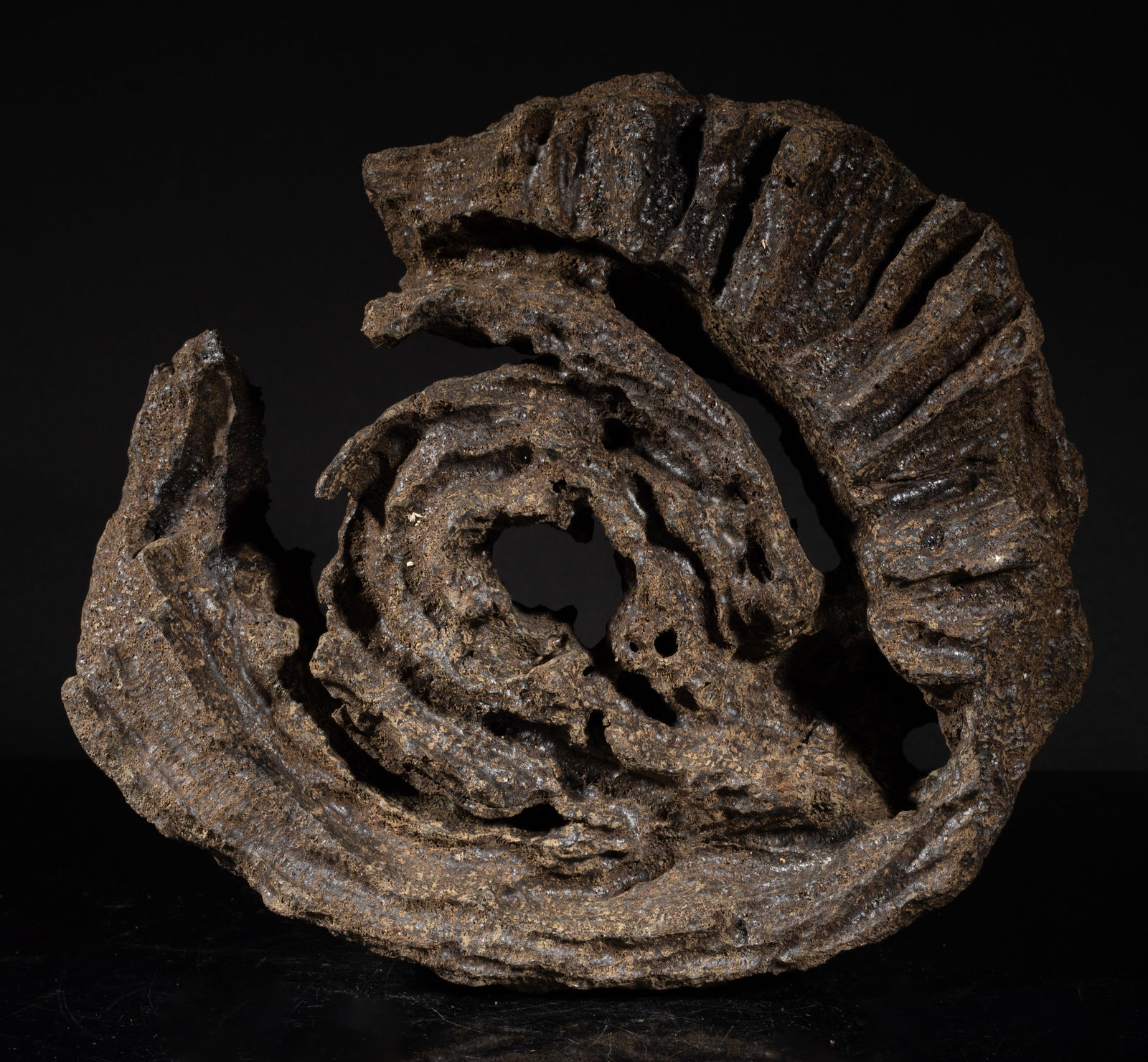 Large Chinese Agarwood Sculpture: Large collectible Chinese agarwood sculpture, slightly fragrant. Approx. 1660 gram, 9*8.5*3.5 inch.