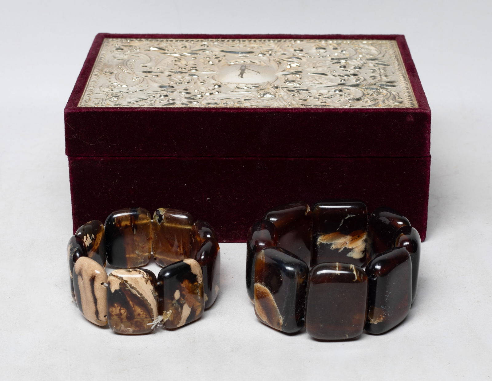 Two South Asian Chunk Beads Amber Bracelets (1 of 10)