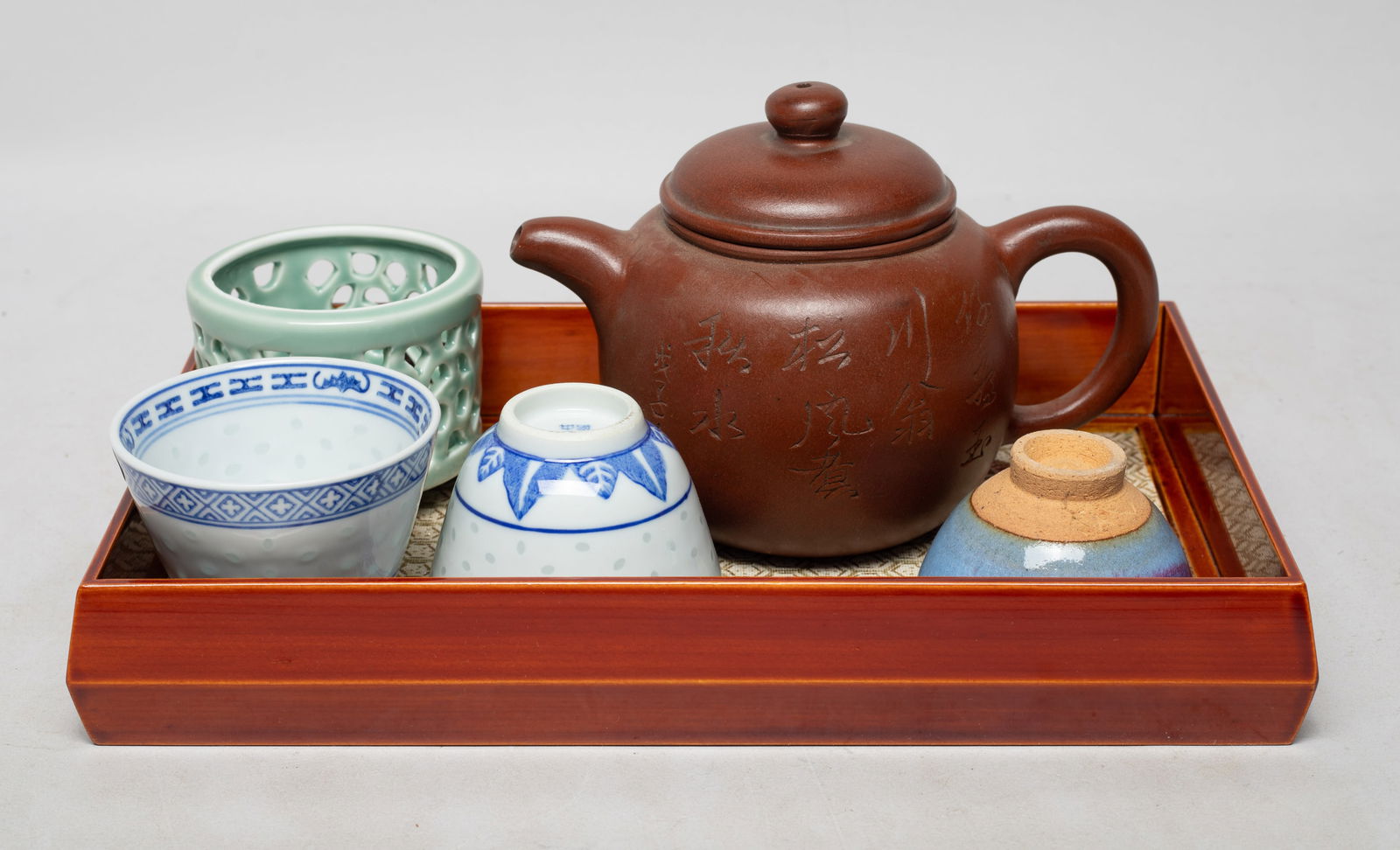 Chinese Zisha Tea Pot, Porcelain Cups (1 of 13)