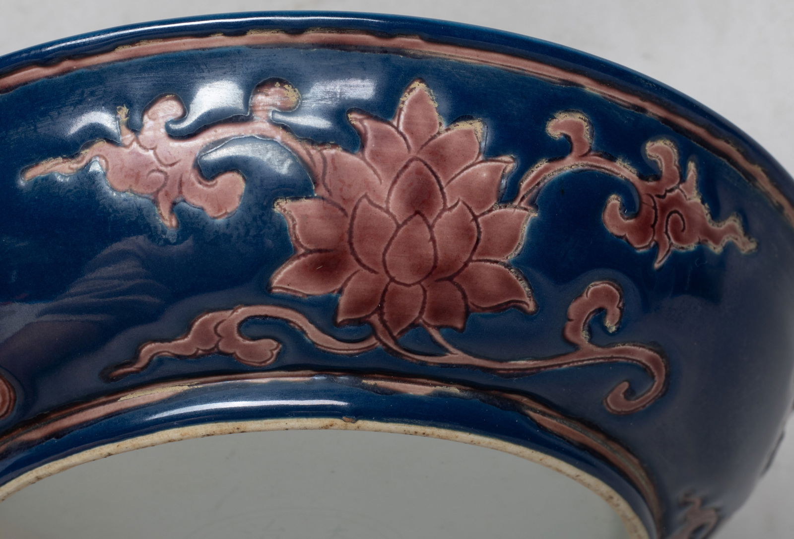 Chinese Export Porcelain Deep Plate - 6