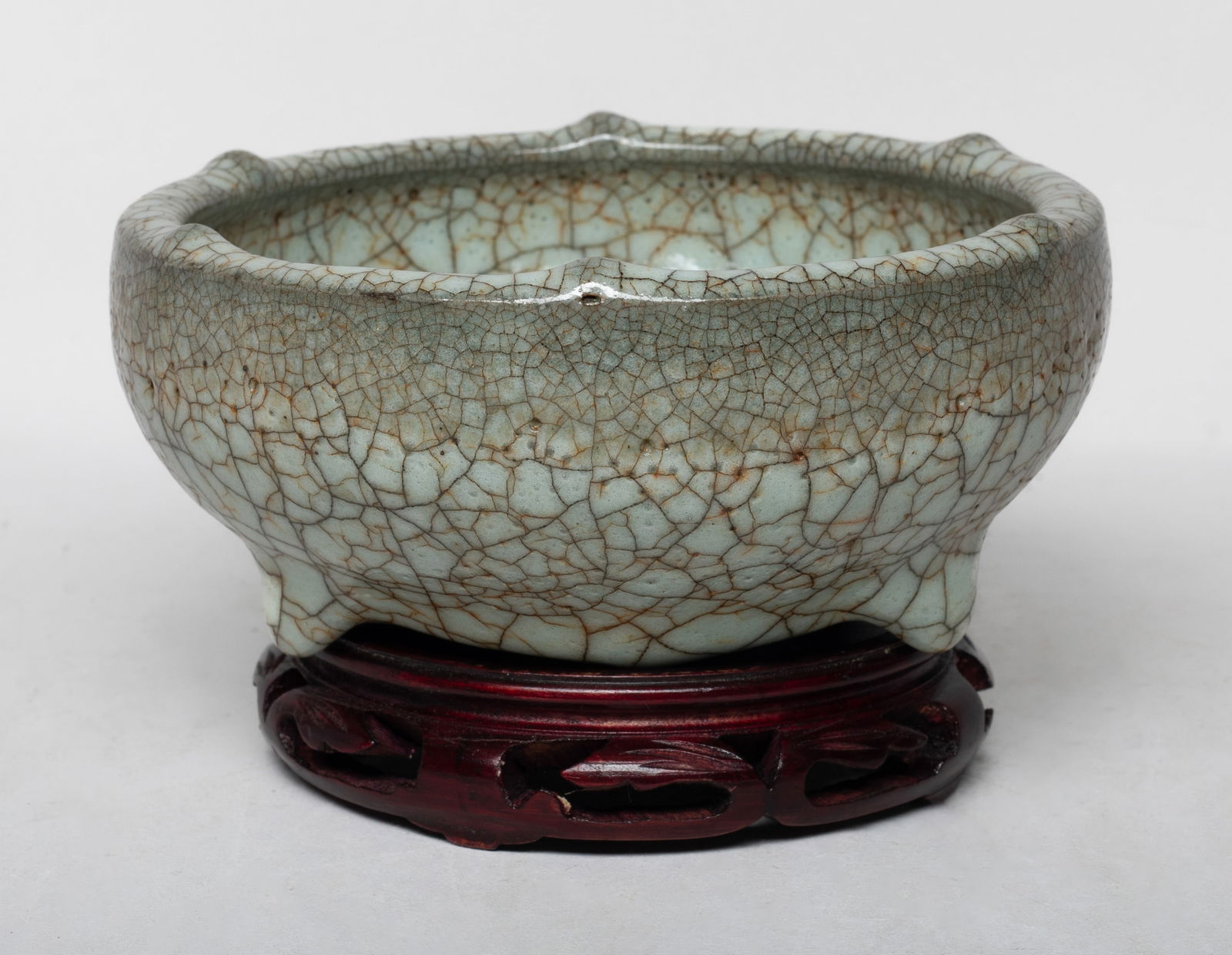 Chinese Export Crackle Glazed Porcelain Washer (1 of 12)