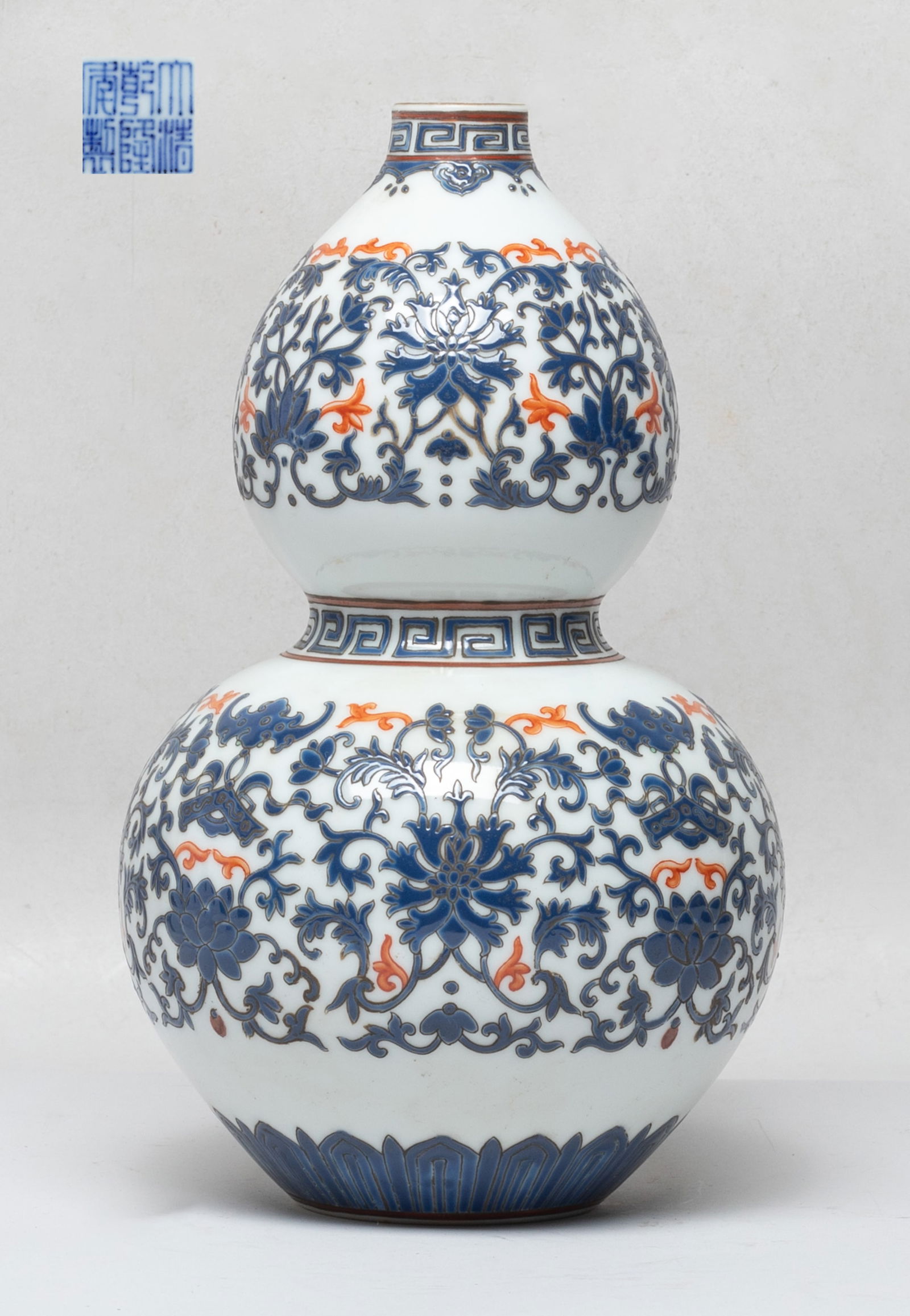Chinese Export Enameled Porcelain Gourd Vase (1 of 12)