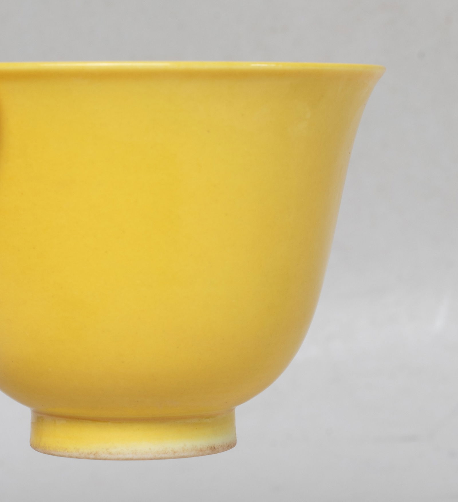 Two Chinese Export Porcelain Tea Cups - 4