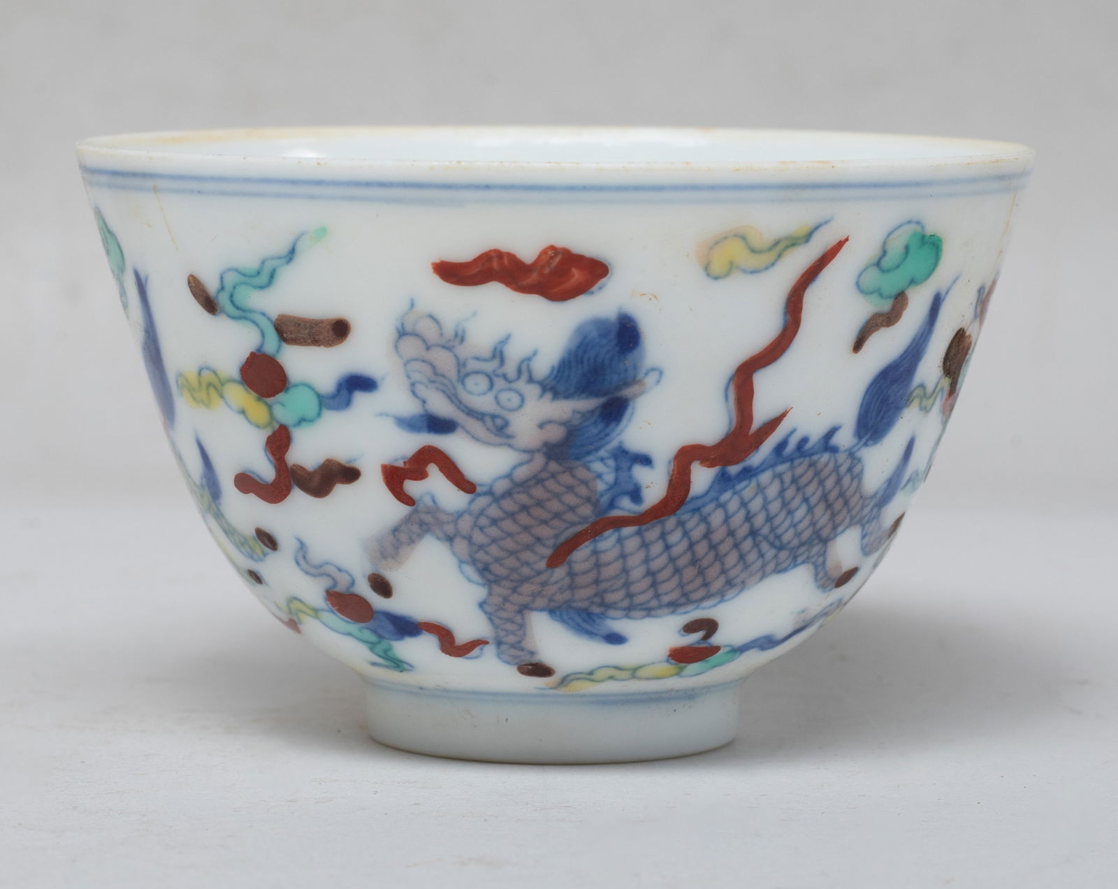 Two Chinese Export Porcelain Tea Cups - 7