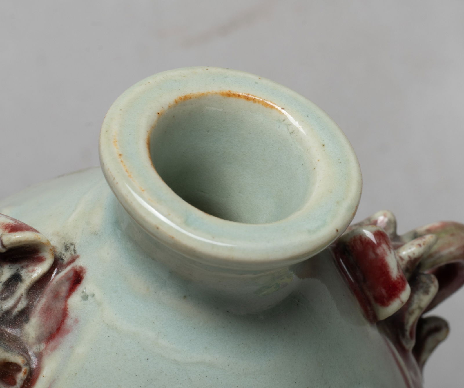 Two Chinese Export Porcelain Vases - 5