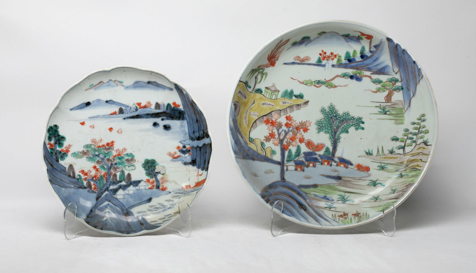 Two Early 1900s Japanese Imari Porcelain Plates (1 of 17)