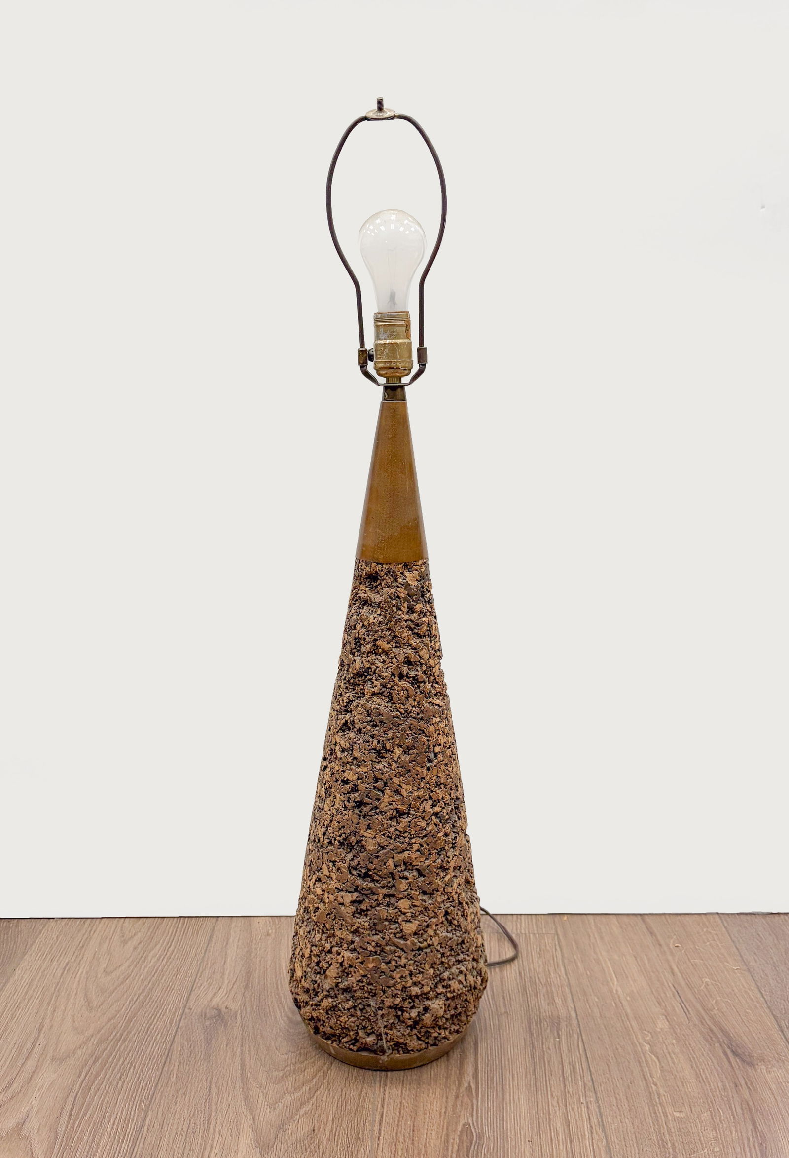 Vintage Mid-century Conical Cork Table Lamp: Vintage tall room decor conical table lamp. Approx. 33.7*7.2 inch.