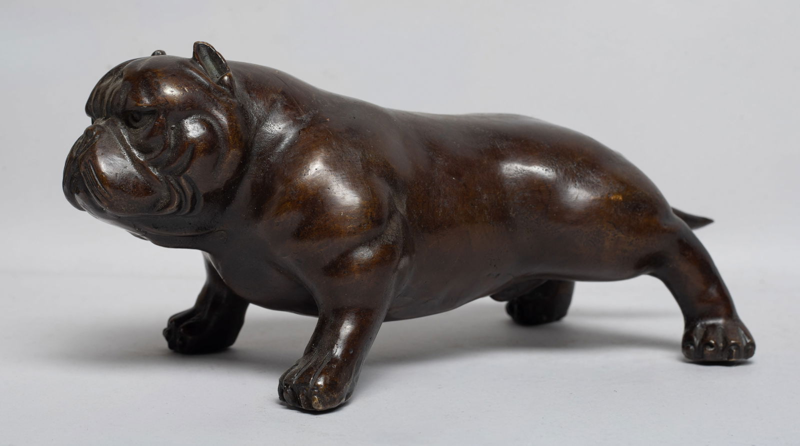 Vintage Mid-century Bronze Sculpture of Dog: Vintage room decor bronze cast bulldog sculpture. Approx. 9*4*4.2 inch. The Estate of the E Los Angeles, 2023.