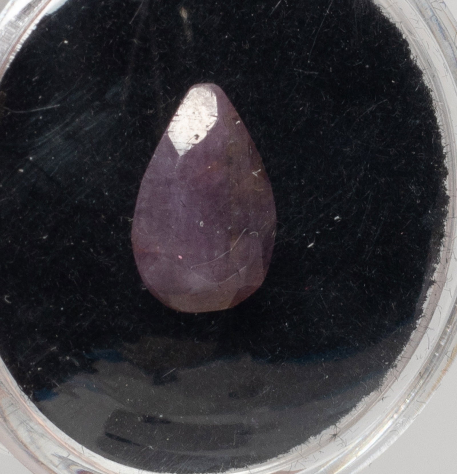 Estate Cut Ruby Stone Ring Face - 6