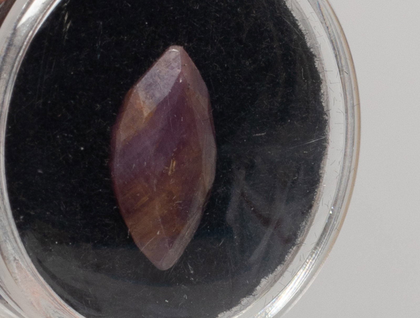 Estate Cut Ruby Stone Ring Face - 7