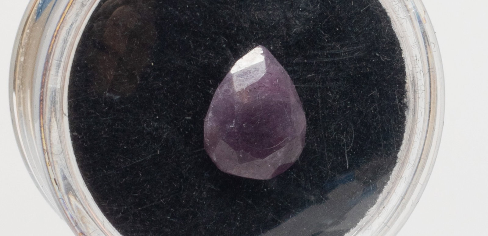 Estate Cut Ruby Stone Ring Face - 8