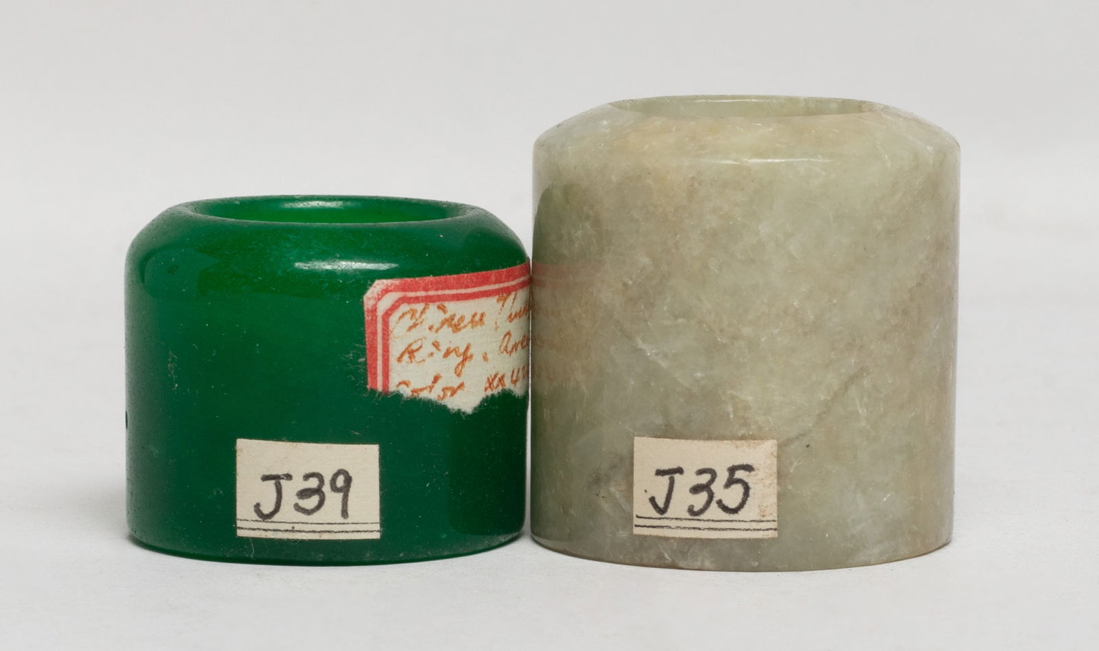 Estate Two Chinese Export Thumb Rings: Two Chinese export thumb rings. Approx. 1.48*1.45 inch (larger ring size).