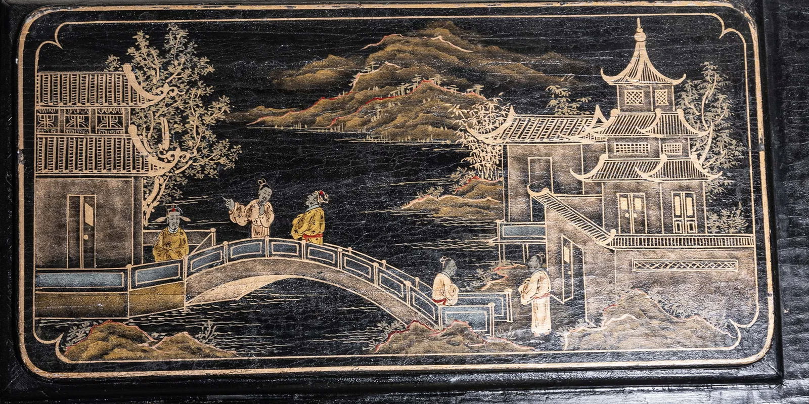 Two Chinese Lacquer Screens - 2