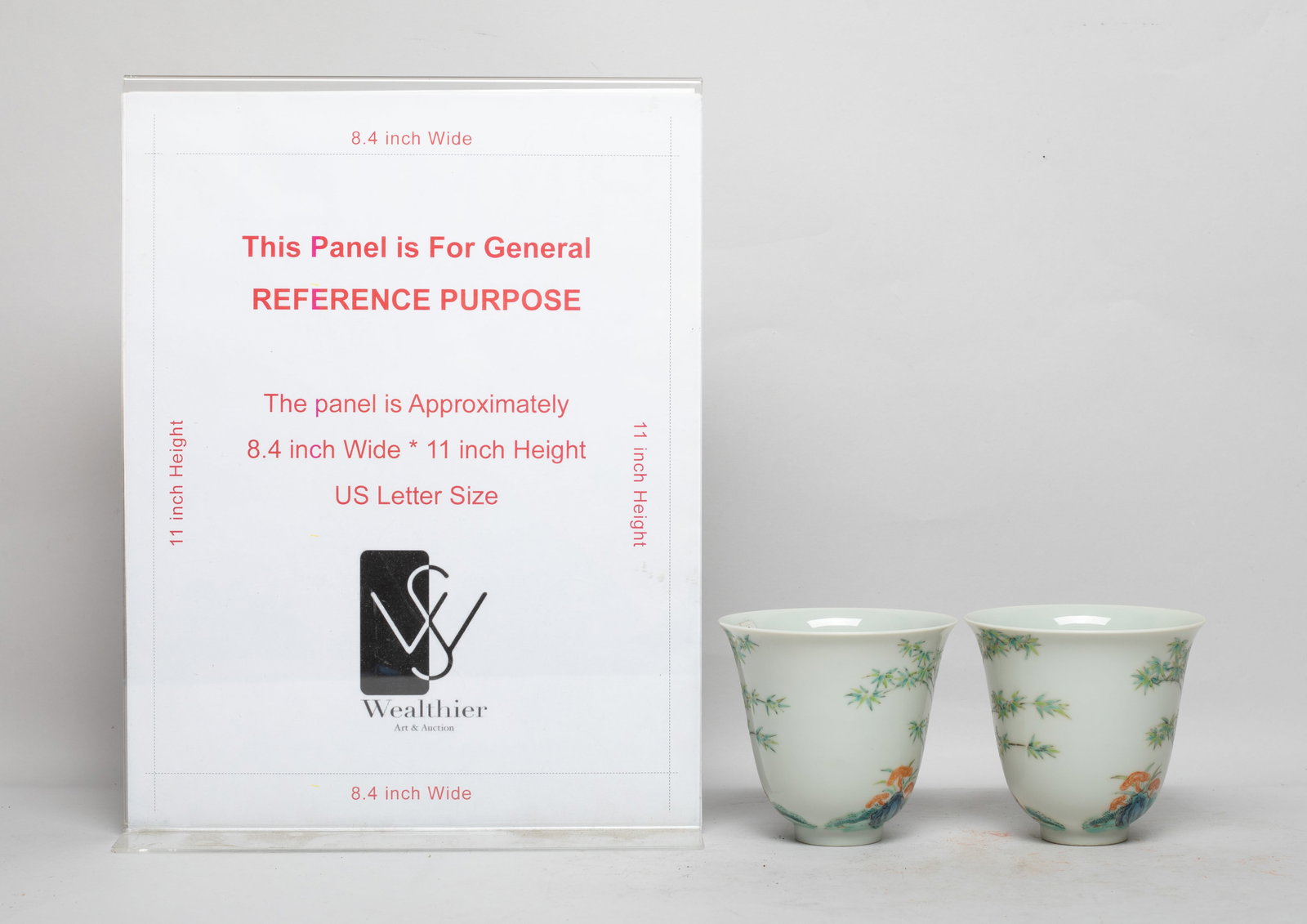 Two Chinese Export Porcelain Tall Cups - 2