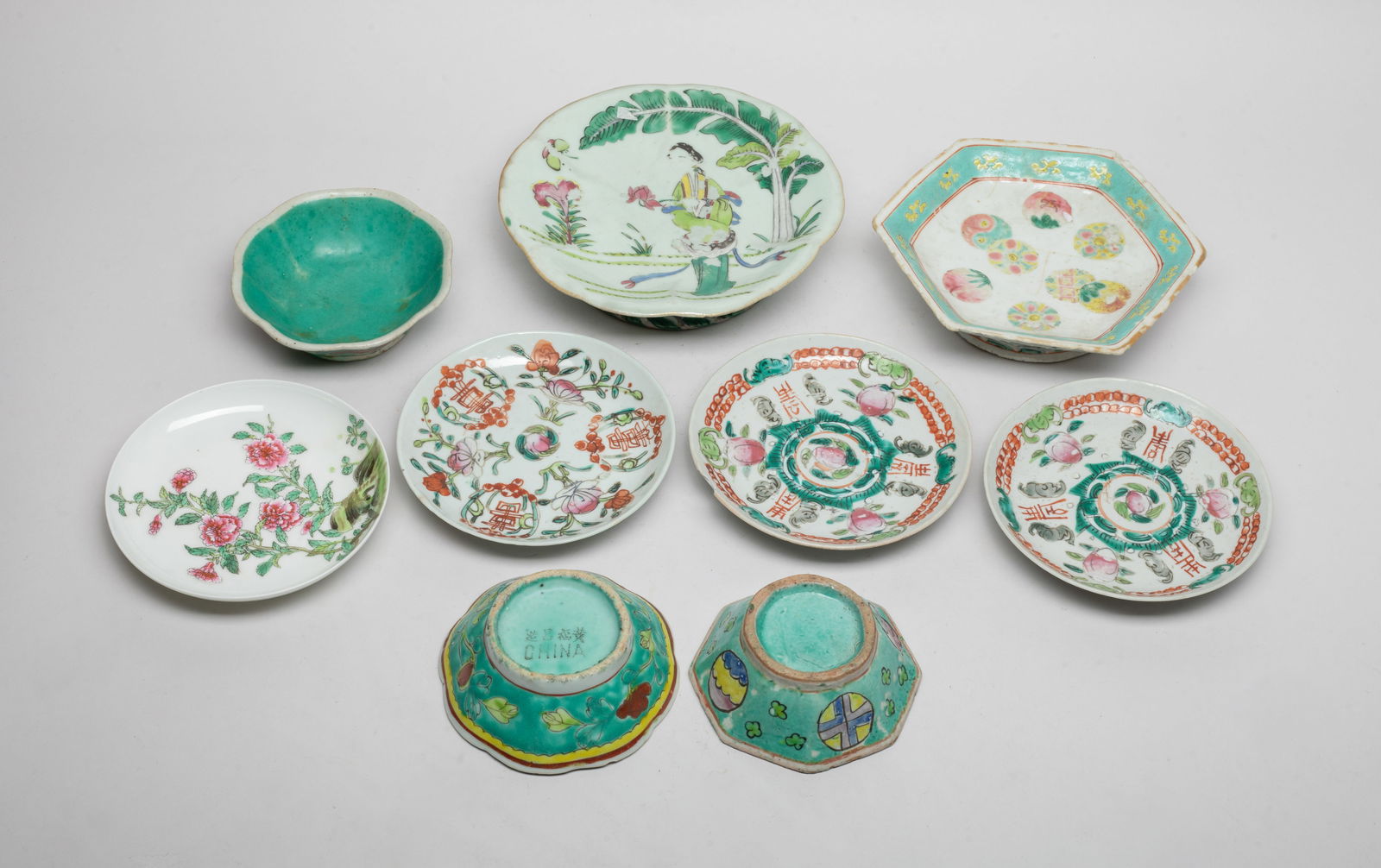 Large Set Chinese Export Porcelains: Including six plates and three shallow bowls, decorated with flowers, peaches and bats, traditional symbols or figural scene, marks on the plates bottom. Approx. 7.1*1.7 inch (largest). The Estate of