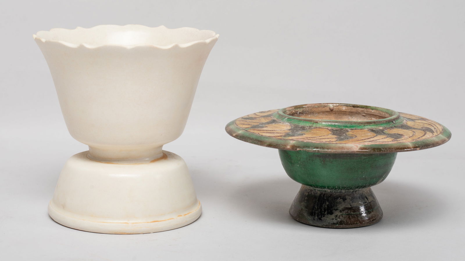 Estate Chinese Porcelain Tall Cup & Censer: The tall cup of floral form, overall covered with creamy glaze, the censer rim carved with stylized leaves, the exterior applied with crackled green glaze. Approx. 3.8*3.9 inch (cup size).