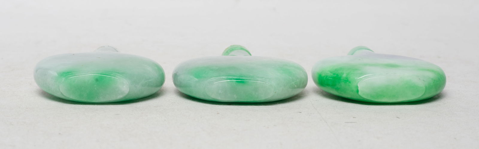 Three Chinese Export Snuff Bottles - 3